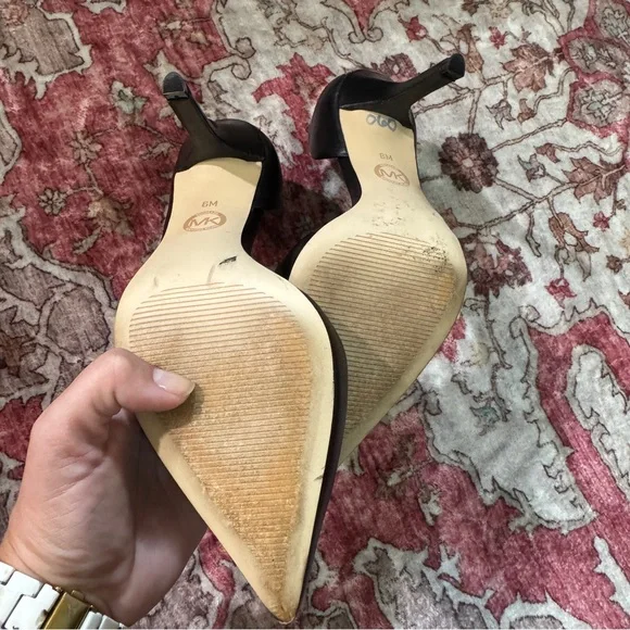 MICHAEL Michael Kors Black Pointed Heels - Picture 3 of 3